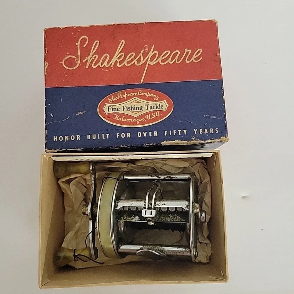 Vintage Shakespeare 1959‎ Intrinsic Model HE Bait Casting Reel
